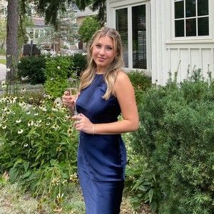 Meet your Posher, Pam